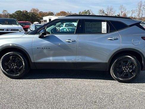 New 2026 Chevrolet Blazer LT w/ Midnight/Sport Edition image 8