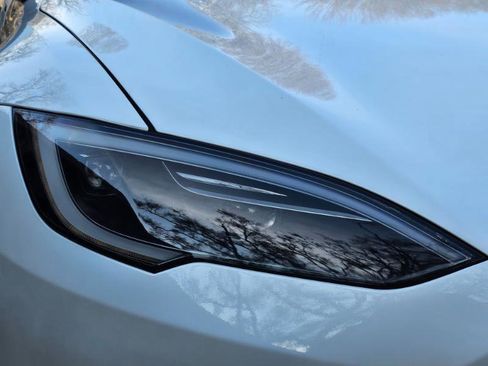 Used 2023 Tesla Model S Plaid image 22