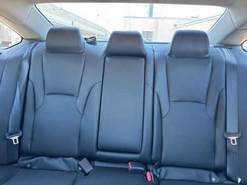 Used 2024 Honda Accord EX-L image 9