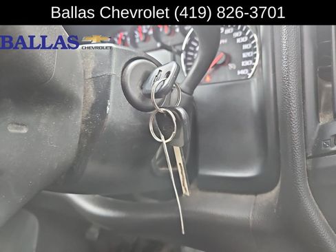 Used 2015 Chevrolet Silverado 3500 W/T image 17