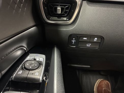 Used 2023 Kia Sorento SX image 22