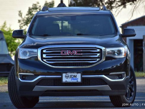 Used 2018 GMC Acadia SLT w/ LPO, Floor Liner Package AWD/4WD image 3