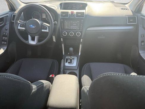 Used 2017 Subaru Forester 2.5i Premium w/ All-Weather Package AWD/4WD image 15