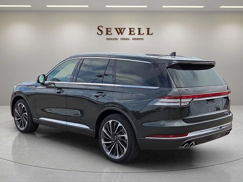Certified 2022 Lincoln Aviator Reserve w/ Equipment Group 201A AWD/4WD image 3