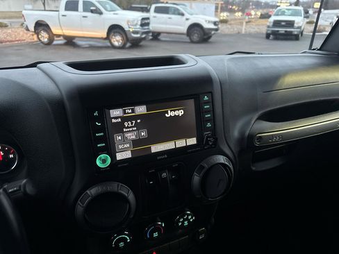 Used 2016 Jeep Wrangler Sport w/ Quick Order Package 24S image 16