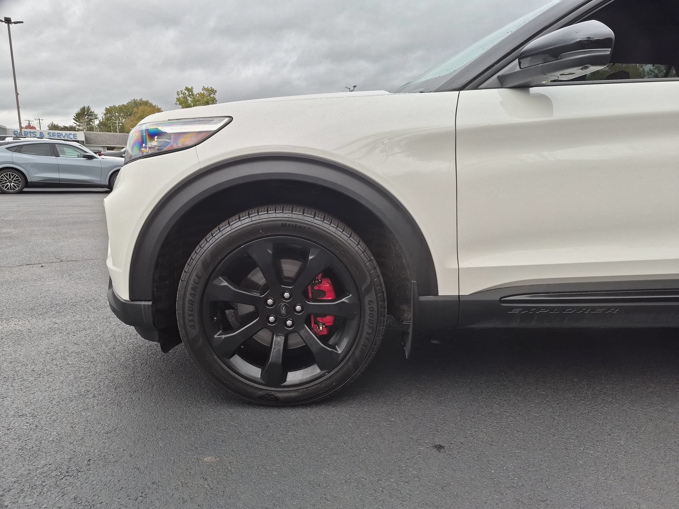 Used 2022 Ford Explorer ST w/ Equipment Group 401A AWD/4WD image 27