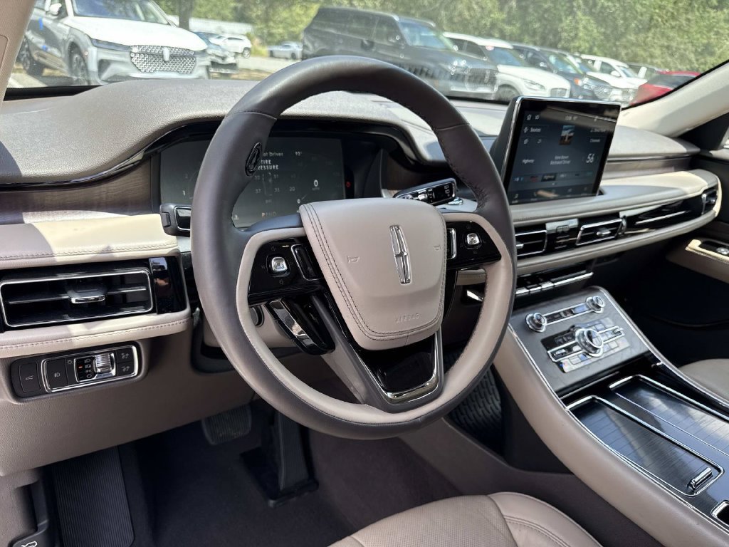 Certified 2021 Lincoln Aviator Reserve w/ Elements Package Plus RWD image 35