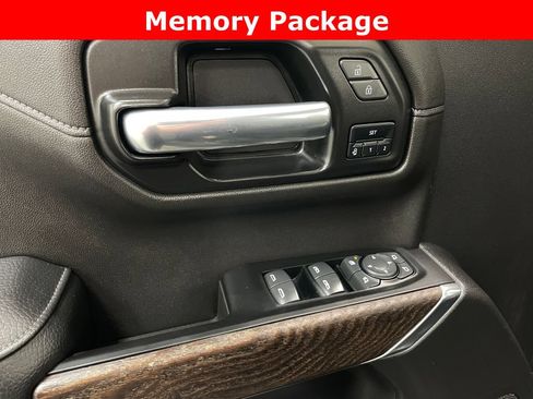 Used 2021 GMC Sierra 1500 Denali w/ Denali Premium Package AWD/4WD image 10