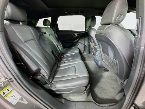 Used 2017 Audi Q7 3.0T Premium Plus w/ Premium Plus Package AWD/4WD image 36