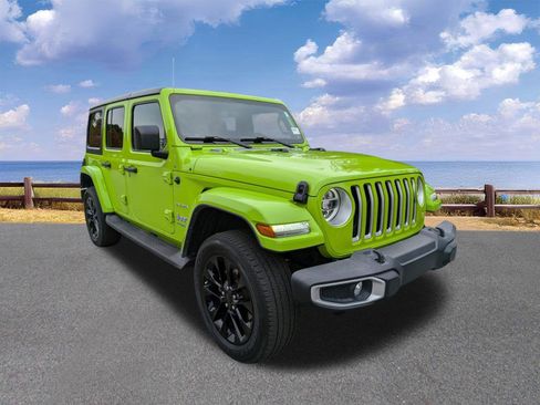 Used 2021 Jeep Wrangler Unlimited Sahara image 9