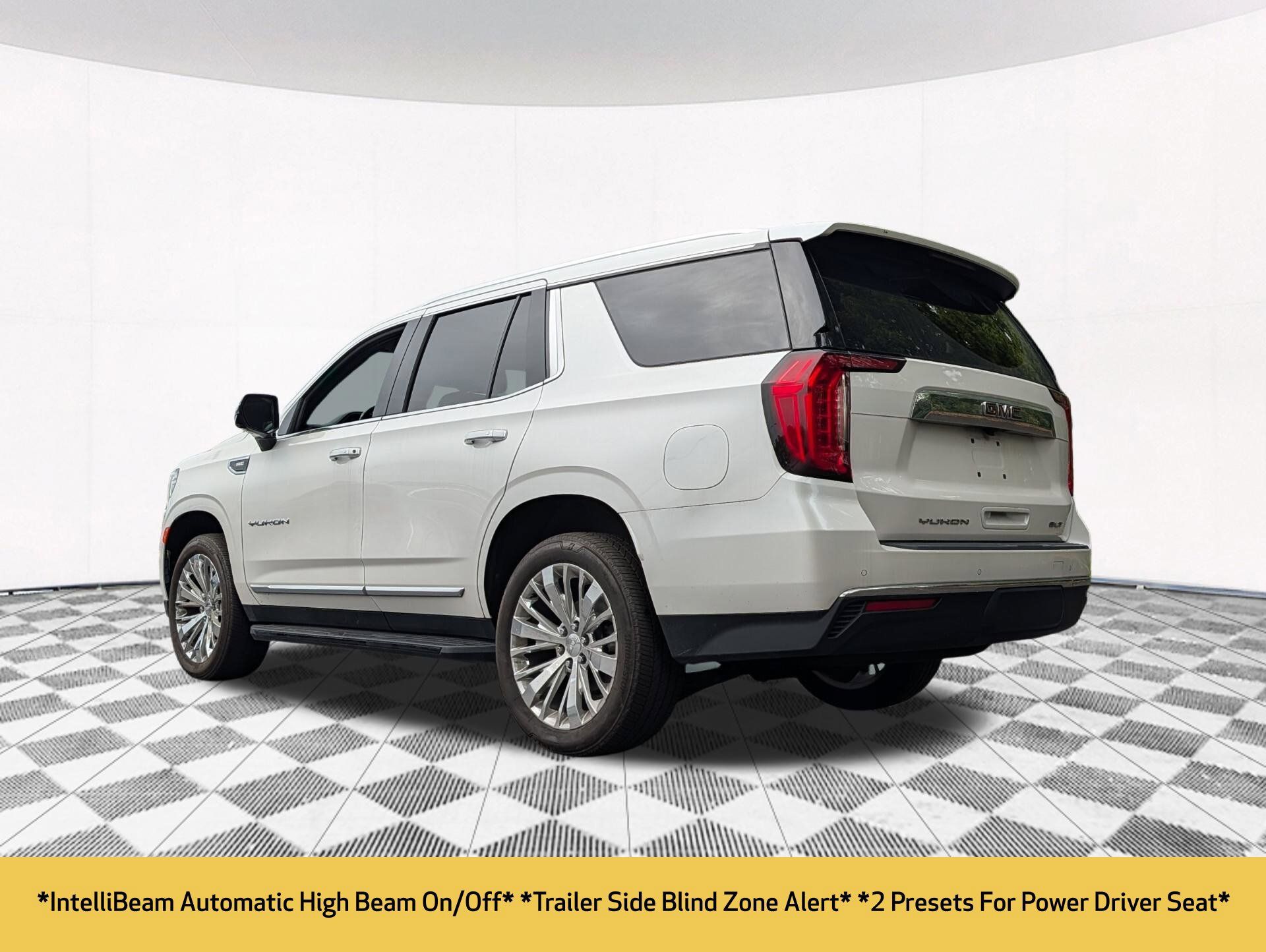 Used 2022 GMC Yukon SLT w/ SLT Premium Package AWD/4WD image 16
