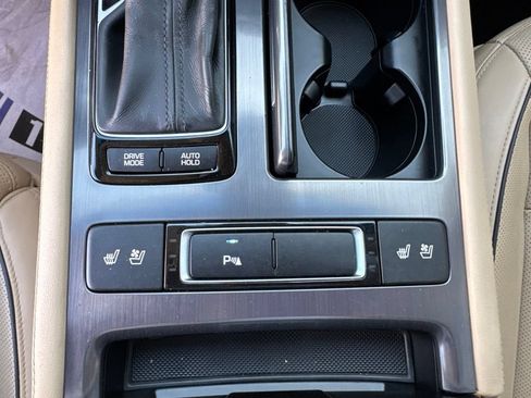 Used 2015 Hyundai Genesis 3.8 w/ Option Group 03 RWD image 26