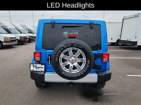 Used 2015 Jeep Wrangler Unlimited Sahara w/ Max Tow Package image 8