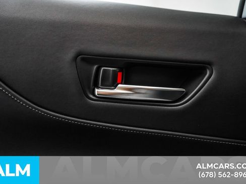 Used 2022 Toyota Venza XLE image 51