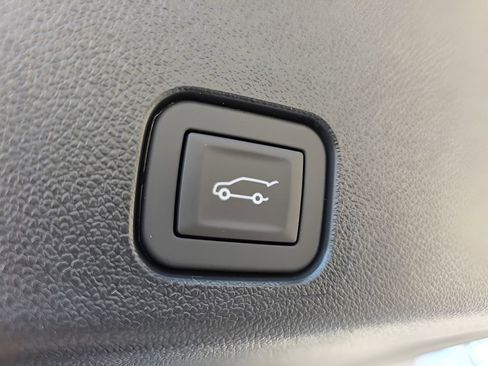 New 2026 Chevrolet Traverse LT w/ Midnight/Sport Edition image 8