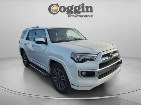 Used 2015 Toyota 4Runner Limited image 7