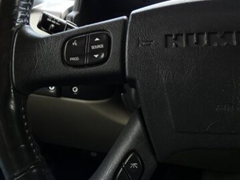 Used 2003 HUMMER H2 w/ Preferred Equipment Group image 26