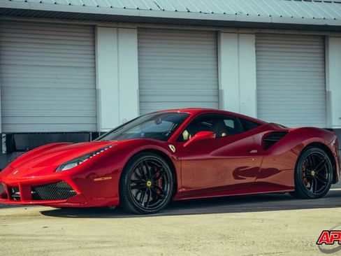Used 2018 Ferrari 488 GTB image 73