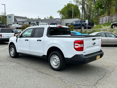 Used 2023 Ford Maverick XL FWD image 4