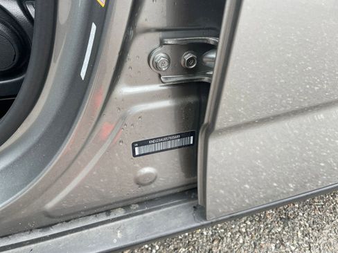 Used 2025 Kia Soul LX w/ LX Technology Package image 27