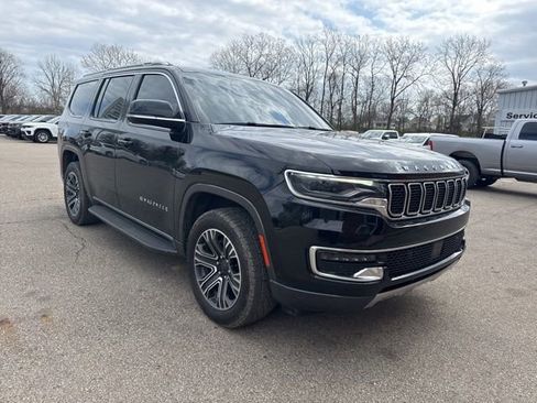 Used 2022 Jeep Wagoneer Series III image 3