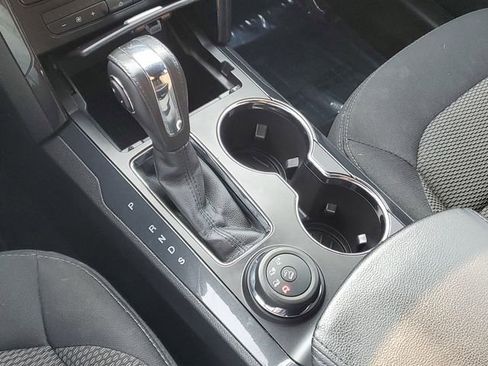 Used 2018 Ford Explorer XLT image 27