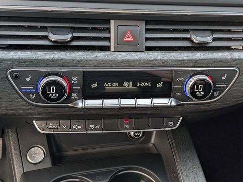 Used 2017 Audi A4 2.0T Prestige w/ Prestige Package image 29