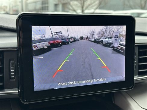 Certified 2022 Ford Explorer XLT w/ Equipment Group 202A image 22