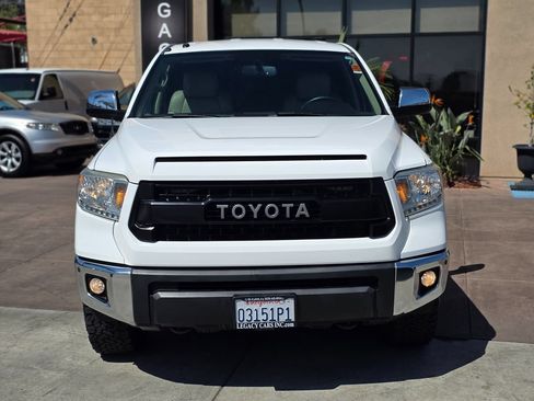 Used 2014 Toyota Tundra Limited w/ Limited Premium Package AWD/4WD image 4