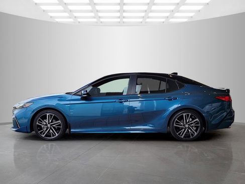 Used 2025 Toyota Camry XSE image 8