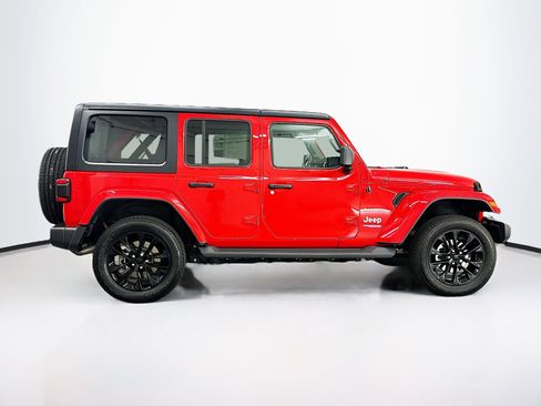 Used 2022 Jeep Wrangler Sahara w/ Cold Weather Group image 10