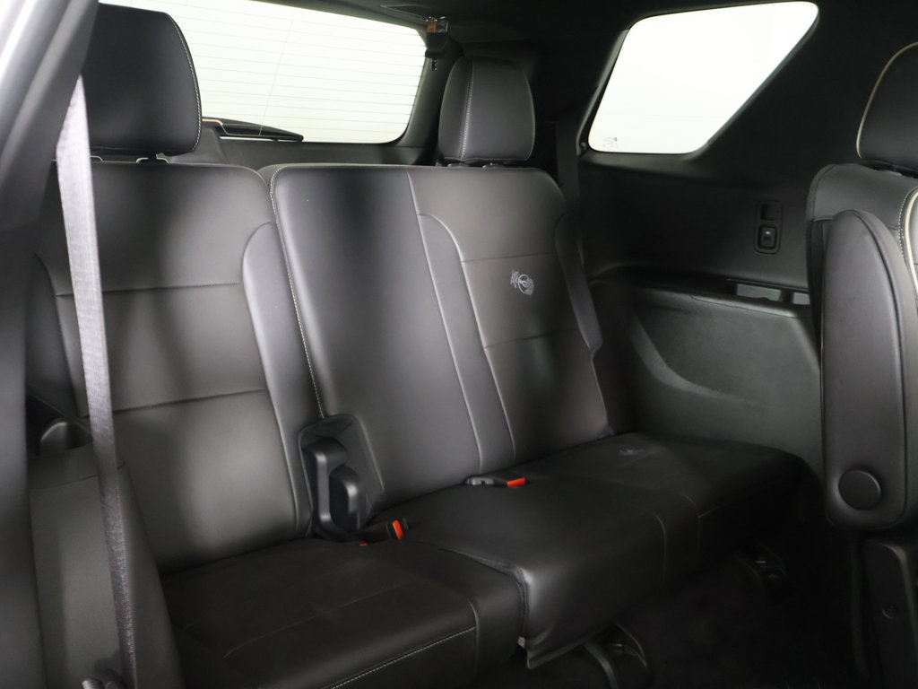 Used 2023 Chevrolet Traverse Premier w/ Redline Edition AWD/4WD image 40