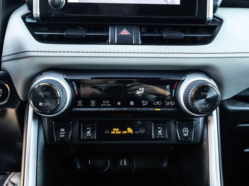 Certified 2023 Toyota RAV4 XLE image 28