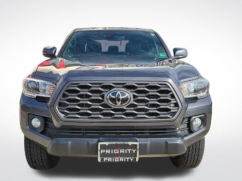 Used 2021 Toyota Tacoma TRD Off-Road image 8
