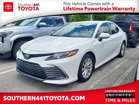 Used 2022 Toyota Camry LE FWD image 1