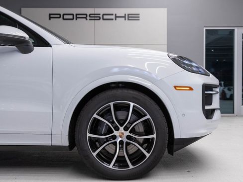 New 2026 Porsche Cayenne Coupe image 11