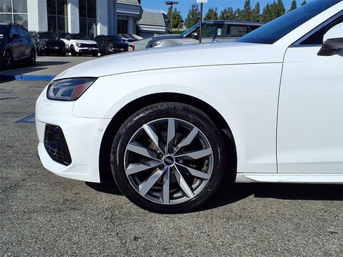 Used 2021 Audi A4 2.0T Premium w/ Convenience Package image 15