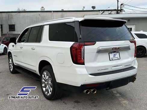 Used 2022 GMC Yukon XL Denali image 8