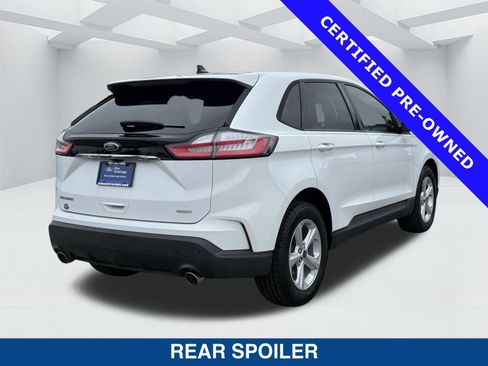 Certified 2020 Ford Edge SE image 4