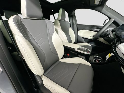 New 2026 BMW X2 xDrive28i w/ Technology Package image 28