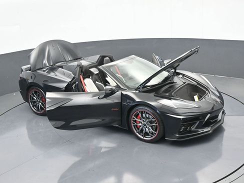 Used 2023 Chevrolet Corvette Stingray Premium Conv w/ Z51 Performance Package image 78