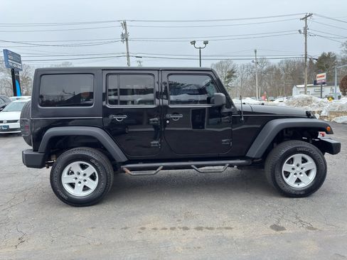 Used 2014 Jeep Wrangler Unlimited Sport w/ Quick Order Package 24S AWD/4WD image 8