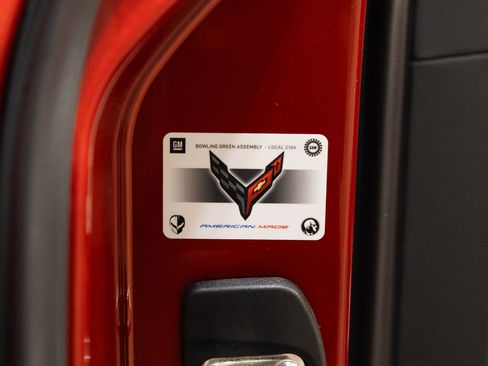 Used 2023 Chevrolet Corvette Stingray Coupe w/ Z51 Performance Package image 89