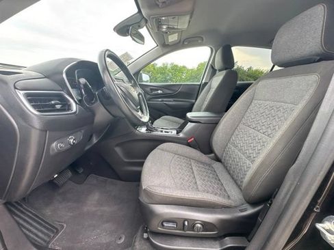 Used 2024 Chevrolet Equinox LT AWD/4WD image 2