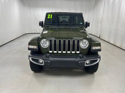 Used 2021 Jeep Wrangler Unlimited Sahara w/ Uconnect 4C Nav & Sound Group AWD/4WD image 3