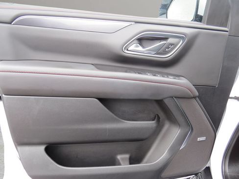 Used 2024 Chevrolet Tahoe RST RWD image 21
