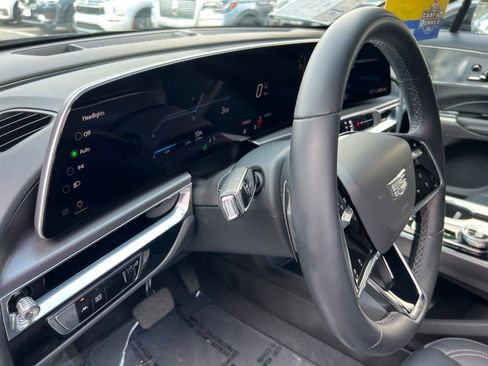 Used 2024 Cadillac Lyriq Tech AWD/4WD image 30