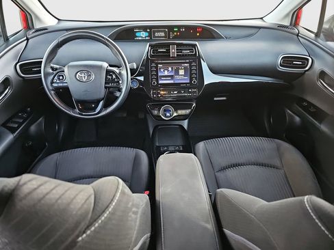 Used 2021 Toyota Prius Prime LE image 18