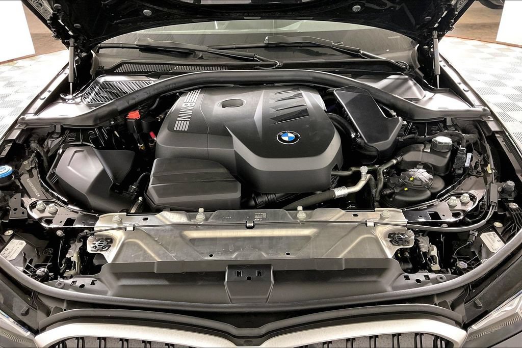 Used 2025 BMW 330i Sedan RWD image 9