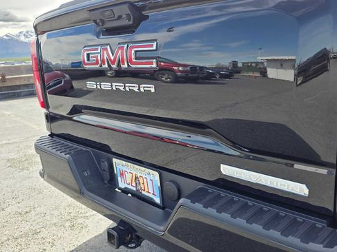 Used 2025 GMC Sierra 1500 Elevation AWD/4WD image 14